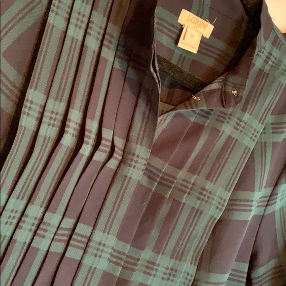 Plaid blouse with pleated detail - Picture 2 of 3